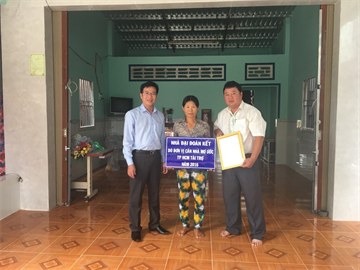 DRH trao nhà cho hộ nghèo tại An Giang